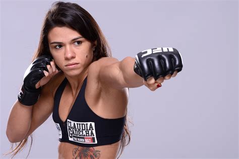 UFC star Claudia Gadelha strips naked to send fans inspirational ...